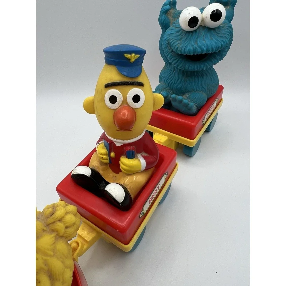 Vintage Tyco Sesame Street Toy Train Big Bird Bert Cookie Monster Wind Up